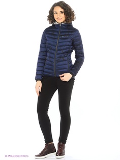 Куртки Helly Hansen