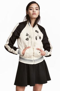 Короткий бомбер H&M