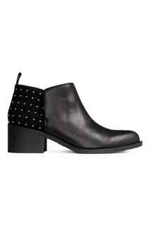 Высокие ботинки с заклепками H&M