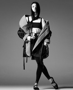 Замшевые балетки с эластичными деталями Zara