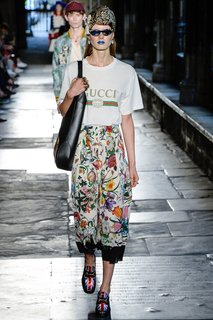 Шелковая юбка с принтом Gucci