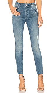 Узкие джинсы с потрепанным низом the stunner - MOTHER