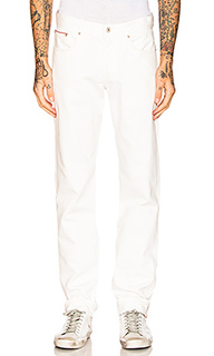 Облегающие джинсы из белого стрейчевого сэлвиджа весом 11 унций weird guy - Naked & Famous Denim