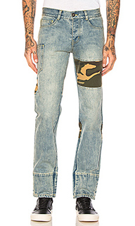 Вываренные джинсы с камуфляжными вставками - C2H4