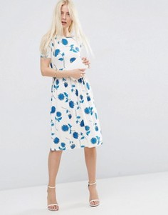 Платье миди с короткими рукавами и цветочным принтом ASOS - Мульти