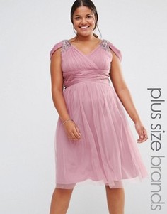 Платье миди с открытыми плечами и отделкой Little Mistress Plus - Розовый