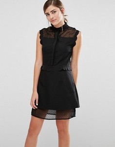 Платье-рубашка без рукавов с полупрозрачной вставкой в горошек и фигурной отделкой Fashion Union - Черный
