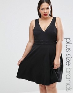 Короткое приталенное платье Lovedrobe Plus - Черный