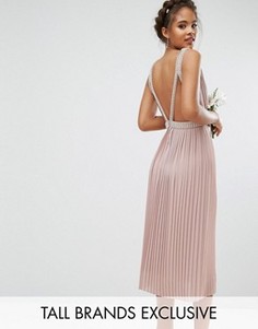 Приталенное платье миди для выпускного с открытой спиной TFNC Tall Wedding - Розовый
