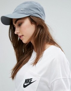 Серая кепка с фирменной металлической галочкой Nike - Серый