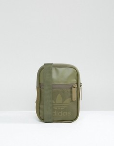 Зеленая спортивная сумка для авиапутешествий adidas Originals BK6743 - Зеленый