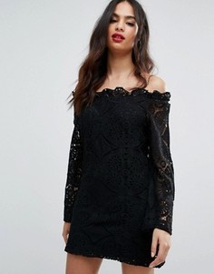 Кружевное платье-трапеция с широким вырезом PrettyLittleThing - Черный