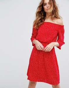 Платье с открытыми плечами Y.A.S Abby - Красный