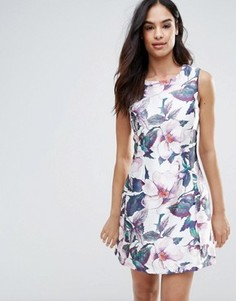 Короткое приталенное платье с цветочным принтом Ax Paris - Кремовый