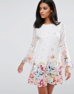 Короткое приталенное платье с цветочным принтом Lipsy - Мульти