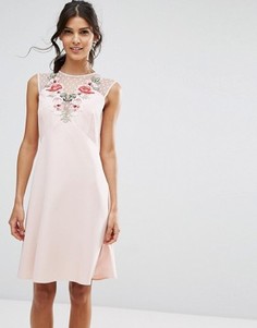 Платье-трапеция с цветочной аппликацией Elise Ryan - Розовый