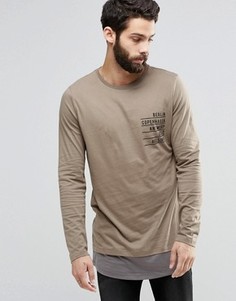 Длинный двуслойный лонгслив с принтом на груди ASOS - Коричневый