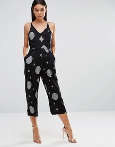 Комбинезон с юбкой-шортами и принтом AX Paris - Черный