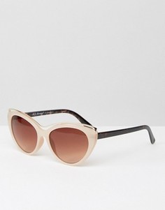 Солнцезащитные очки кошачий глаз в серо-коричневой оправе с металлической вставкой AJ Morgan - Бежевый