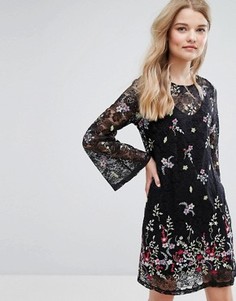Короткое приталенное платье с кружевом и вышивкой New Look - Черный