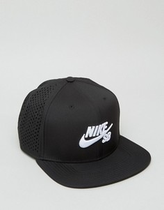 Черная кепка с перфорацией Nike SB 629243-010 - Черный