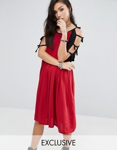 Винтажное контрастное платье с завязками на рукавах Milk It - Красный