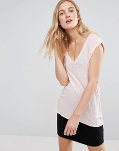 Обтягивающая футболка с V-образным вырезом Pam & Gela - Розовый