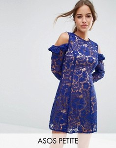 Кружевное цельнокройное платье с вырезами на плечах ASOS PETITE - Синий