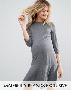 Трикотажное платье для беременных с рукавами 3/4 и баской Bluebelle Maternity - Серый