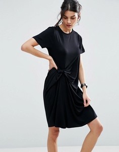 Платье-футболка со сборками спереди ASOS - Черный