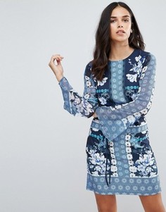 Цельнокройное платье с цветочным принтом Jessica Wright - Синий