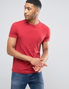Красная узкая футболка с маленьким логотипом-флагом Tommy Hilfiger - Красный