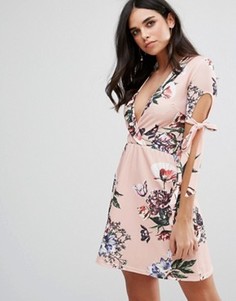 Чайное платье с глубоким вырезом и цветочным принтом Oh My Love - Розовый