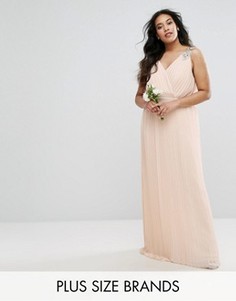Плиссированное платье макси с отделкой на плечах TFNC Plus Wedding - Розовый