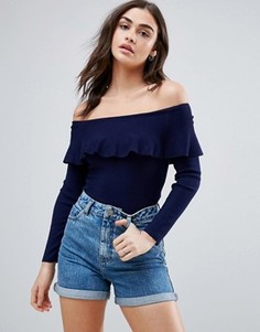 Джемпер с открытыми плечами и рюшами QED London - Темно-синий