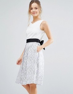 Приталенное платье миди с принтом Closet London - Мульти