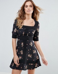 Чайное платье с цветочным принтом Millie Mackintosh - Черный