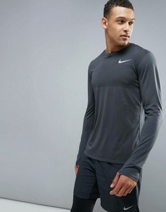 Серый лонгслив для бега Nike 833585-060 - Серый