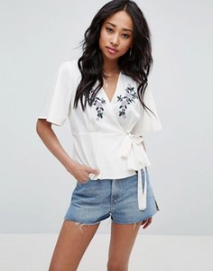 Блузка с запахом и вышивкой ASOS - Белый