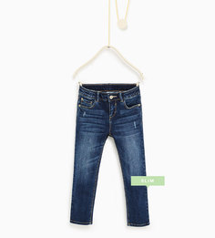 Базовые джинсы облегающего кроя Zara