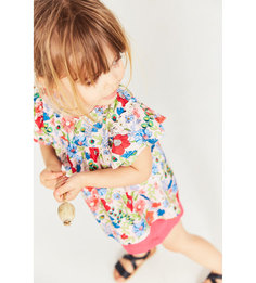 Блуза с цветочным принтом и воланами Zara