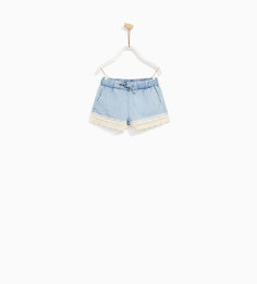 Джинсовые шорты с деталями из гипюра Zara