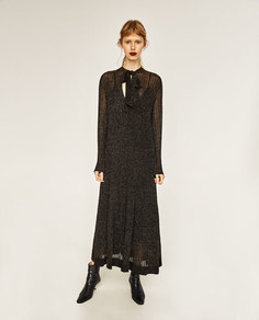Длинное платье с металлизированной отделкой Zara