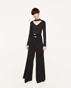 Футболка с деталью в виде чокера Zara
