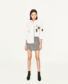Рубашка в стиле oversize с нашивками Zara