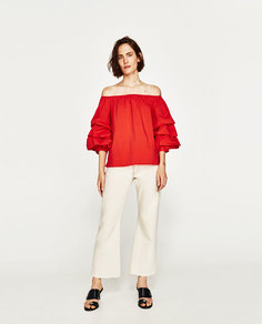 Блуза с открытыми плечами и воланами Zara