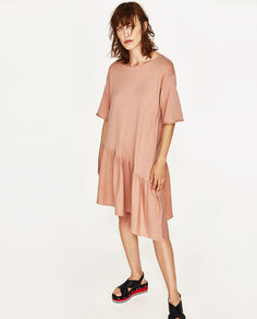 Платье с асимметричным воланом Zara