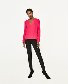 Блуза с v-образным вырезом Zara