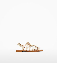 Сандалии с металлизированной отделкой Zara