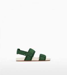 Одноцветные сандалии Zara
